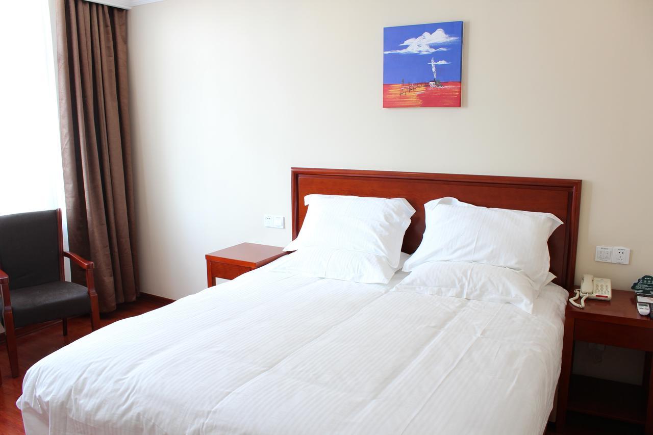 Greentree Inn Shanghai Expo Site South Yanggao Road Subway Station Express Hotel Exterior foto