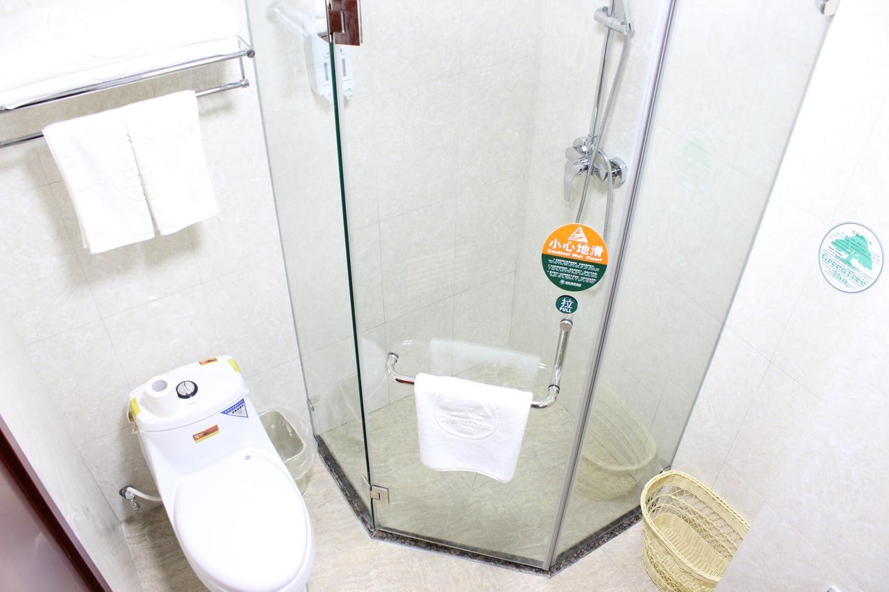 Greentree Inn Shanghai Expo Site South Yanggao Road Subway Station Express Hotel Exterior foto